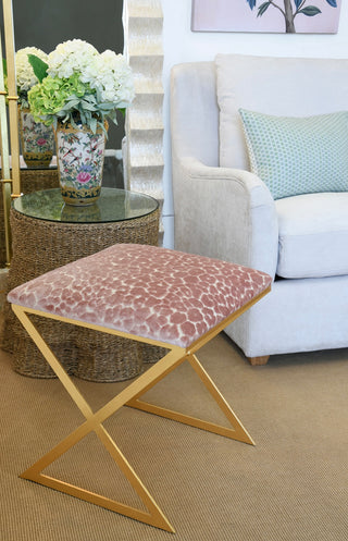 Small Woven Scalloped Side Table